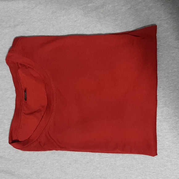 NEW! SHEIN button side solid tee - Picture 1 of 4